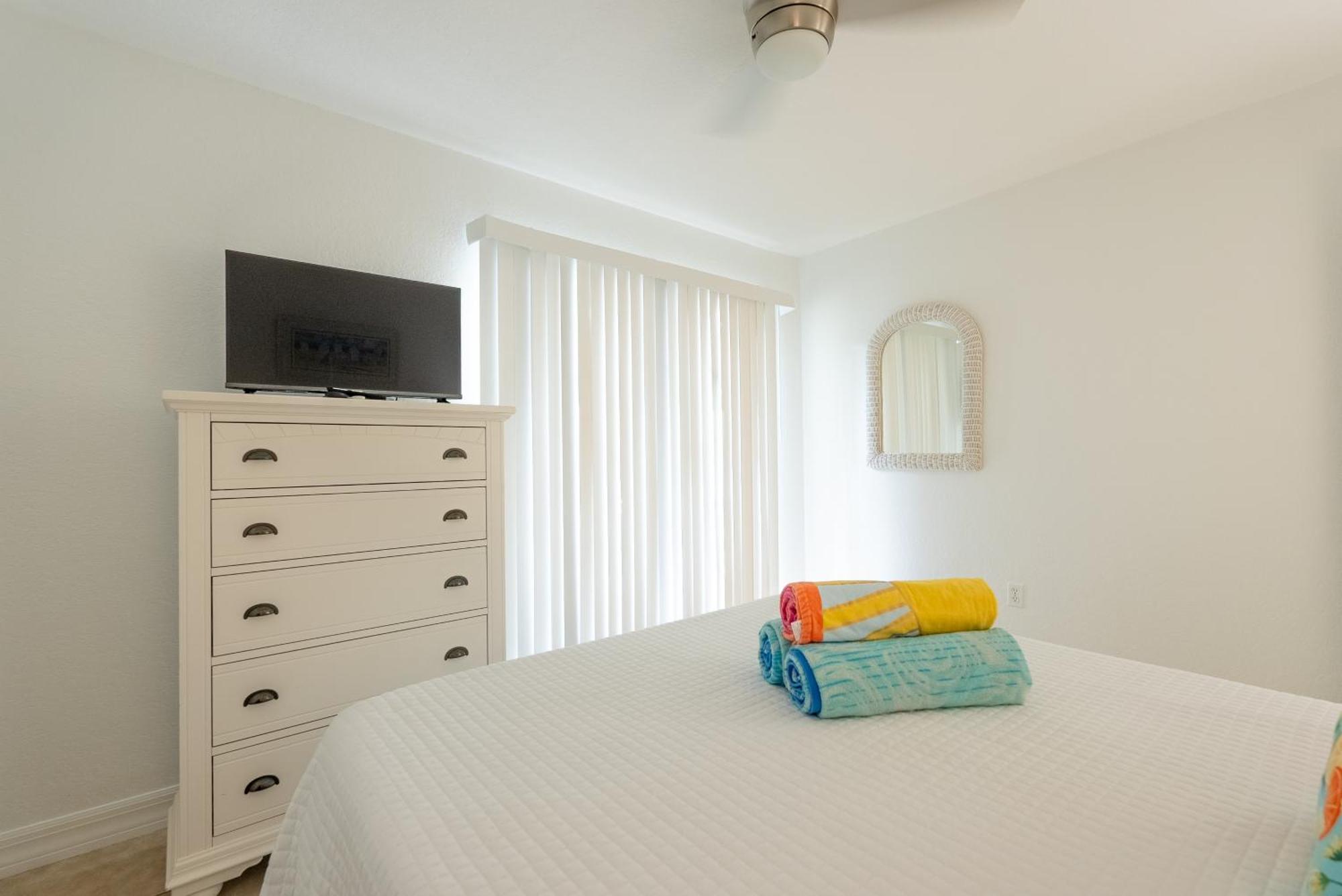 The Sea Spray Resort Сиеста-Ки Экстерьер фото
